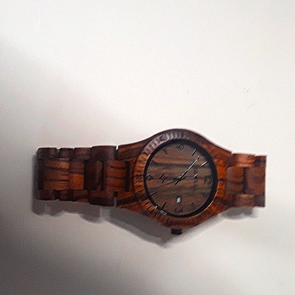 Wood watch new about 15 centimeters around clasped beautifully made - Picture 1 of 6